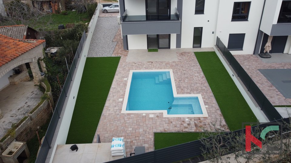 Istra, Medulin, apartma 83,44 m2 m2 v pritličju z bazenom in vrtom 209,40 m2, #prodaja