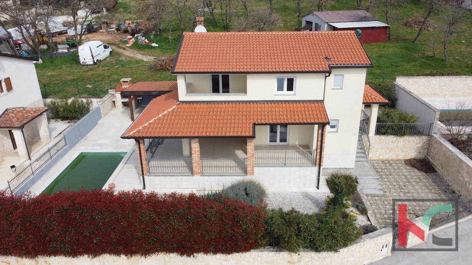 Istria, zona Parenzo, villa con piscina 160 m2 in una posizione tranquilla, #vendita