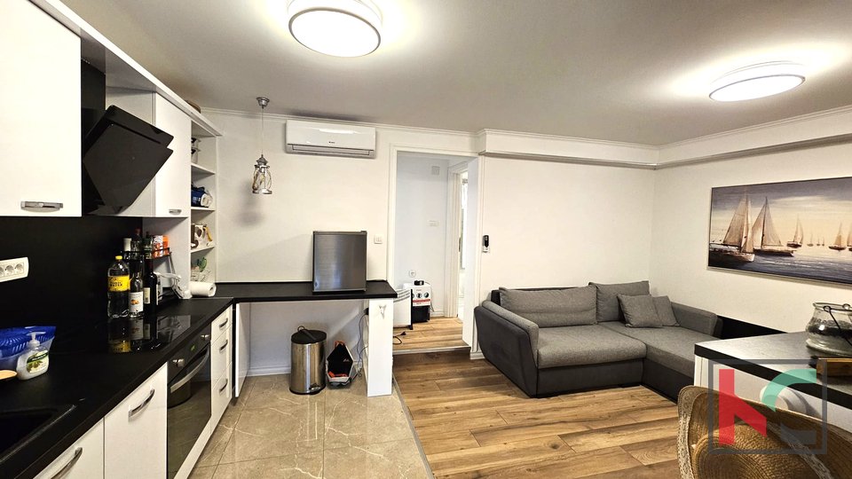 Apartment, 38 m2, For Sale, Rovinj