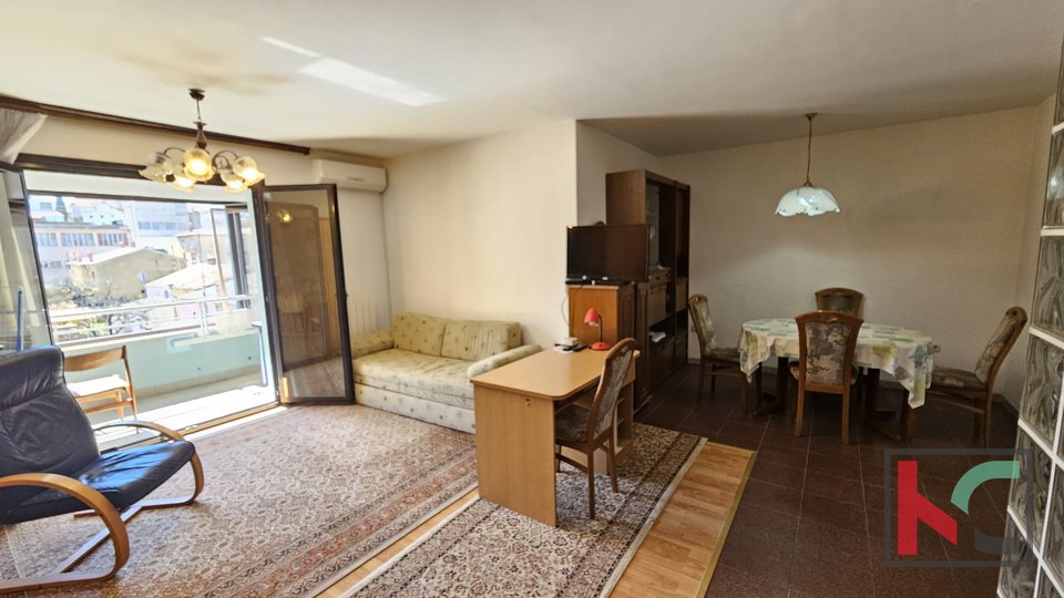 Pula, Vidikovac, appartamento con due camere da letto 59,45m2 con ascensore