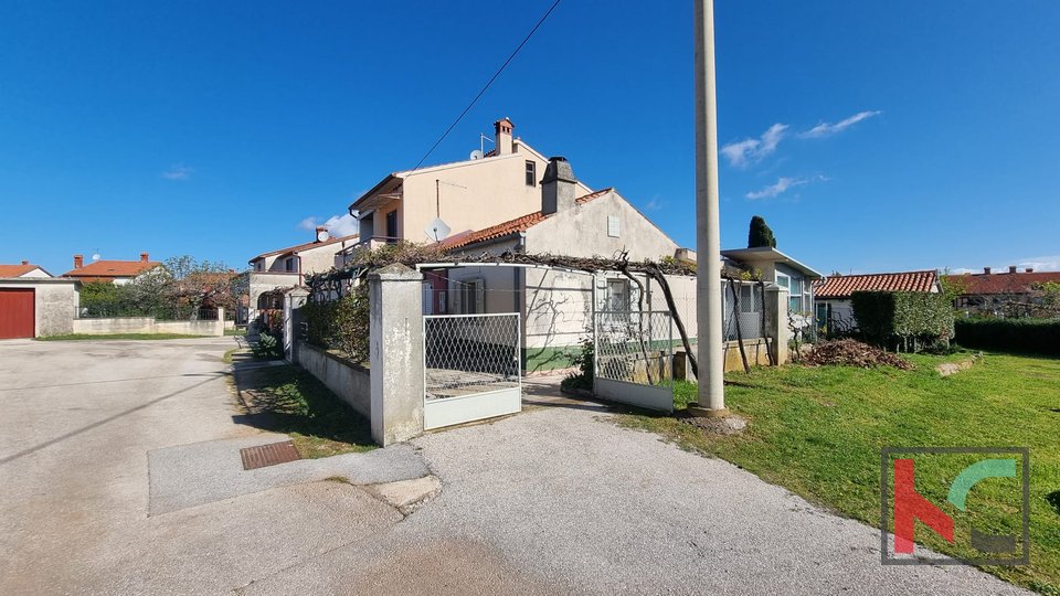 Istria, Banjole, house 48m2 on 125m2 garden, for adaptation, #sale