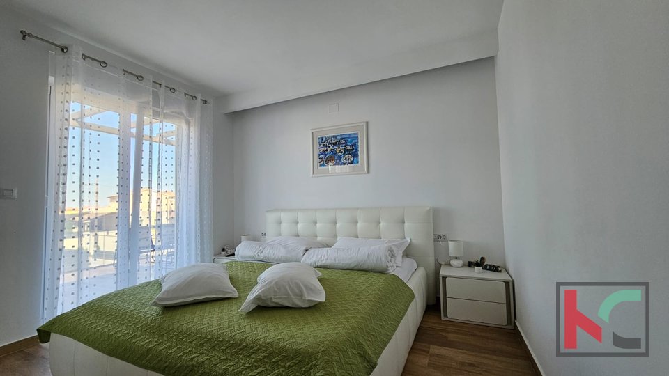 Istria, Loborika, casa vacanze con piscina e giardino, completamente e modernamente arredata, 6 camere da letto, #vendita