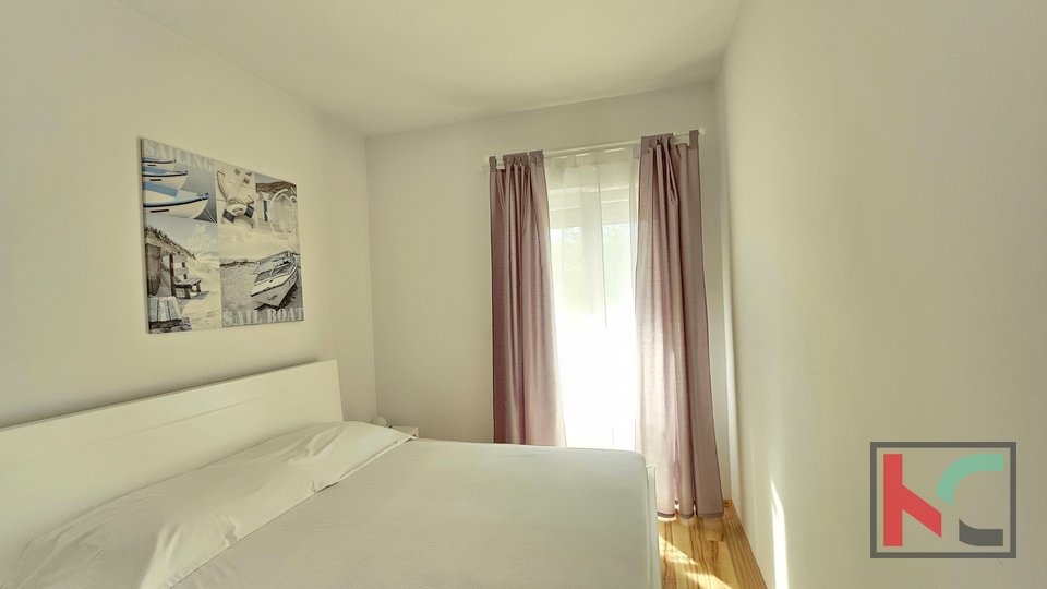 Истрия, Фажана, Валбандон, современная меблированная квартира 88,23 м2 с тремя спальнями и двумя ванными комнатами, #продажа