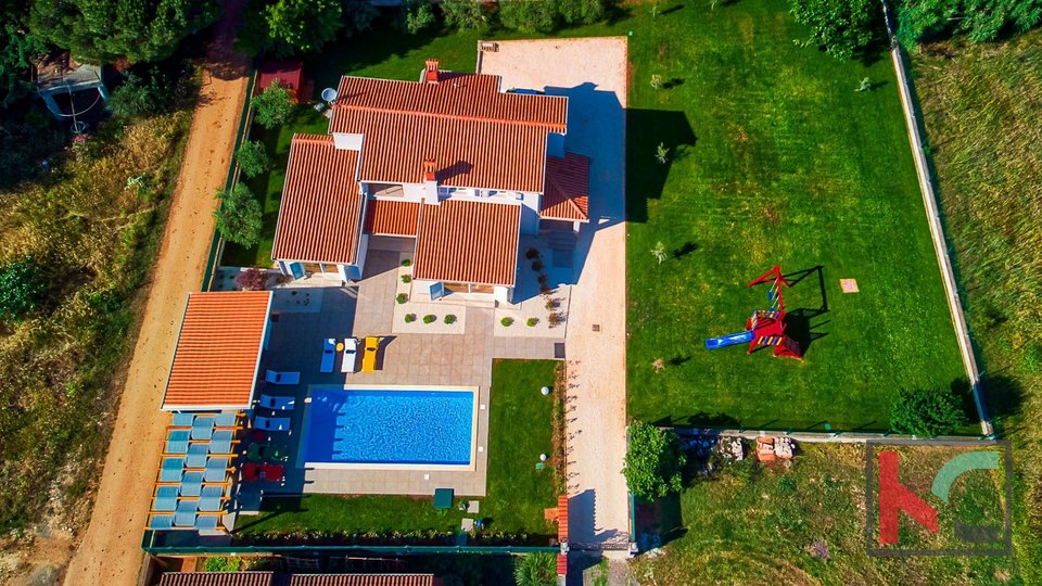 Istra, Fažana, vila za odmor 220m2 #prodaja