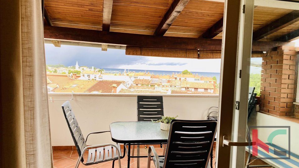 Porec. center, charming apartment with gallery and sea view #sale