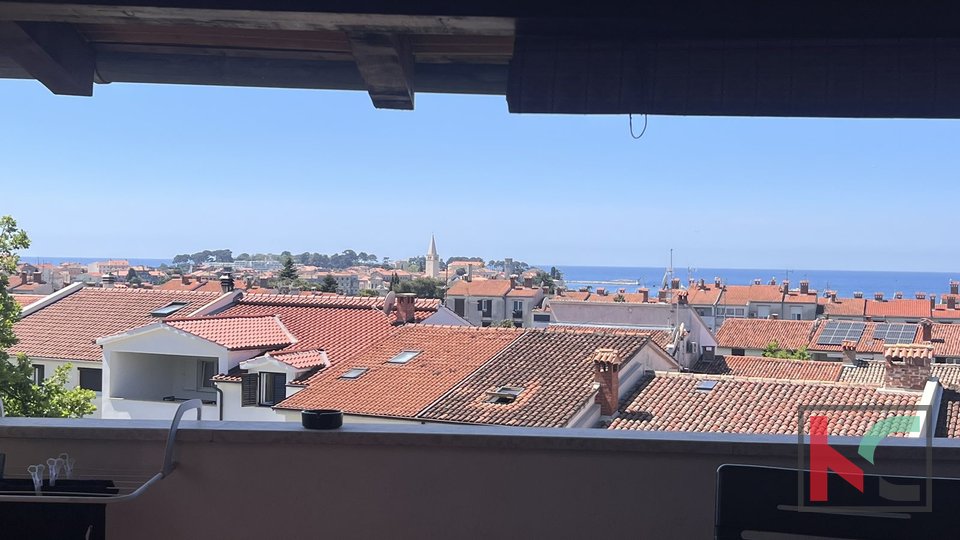 Porec. center, charming apartment with gallery and sea view #sale