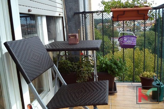 Pula, Kaštanjer, trosoban stan sa balkonom #prodaja