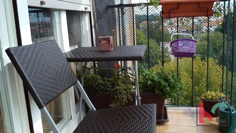Pola, Kaštanjer, appartamento trilocale con balcone #vendita