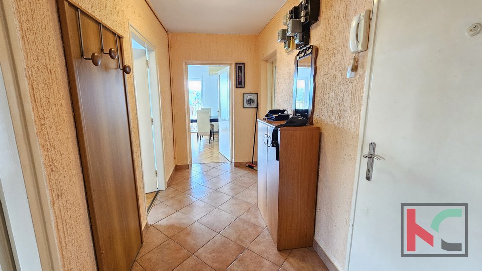 Pula, Kaštanjer, three-room apartment with balcony #sale