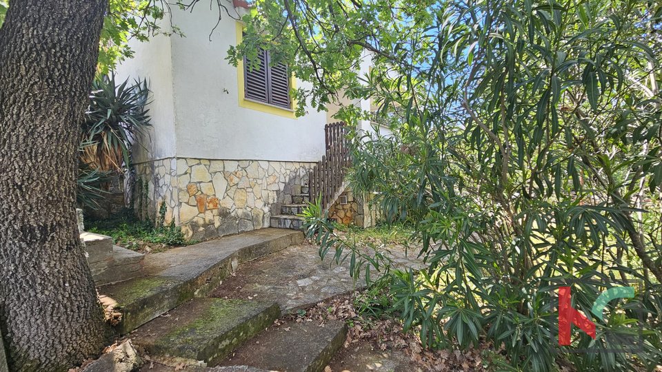 Истрия, Кавран, узаконенный дом для отдыха с садом, недалеко от Дуги Увала, #продажа