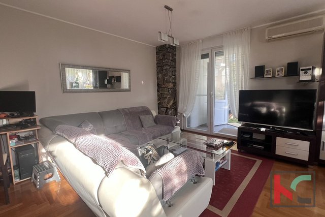Pula, comfortable two-room apartment with a well-kept spacious garden #sale