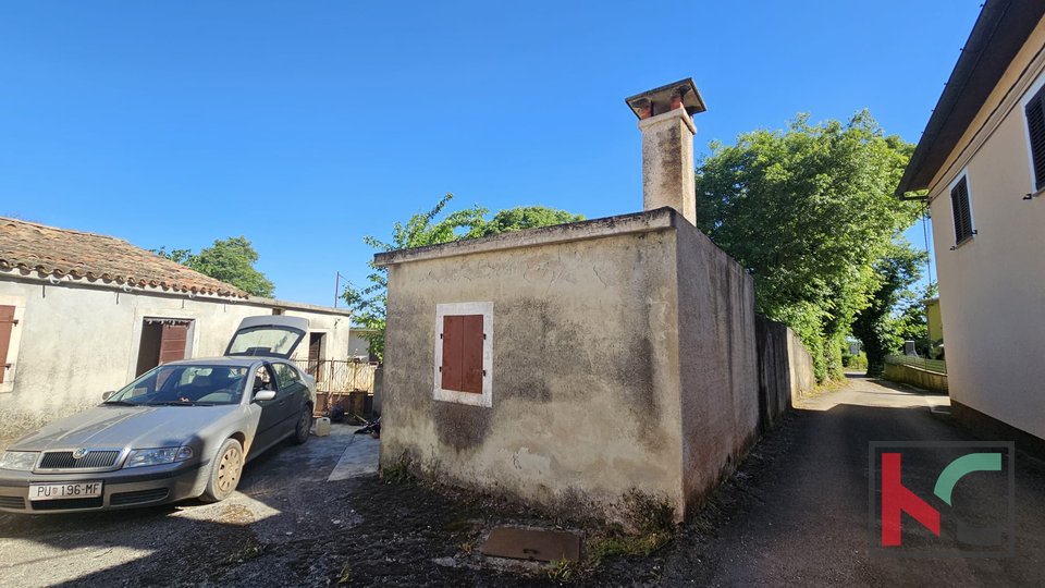 Barban, altes Haus zur Renovierung mit großem Garten von 1784m2 #Verkauf