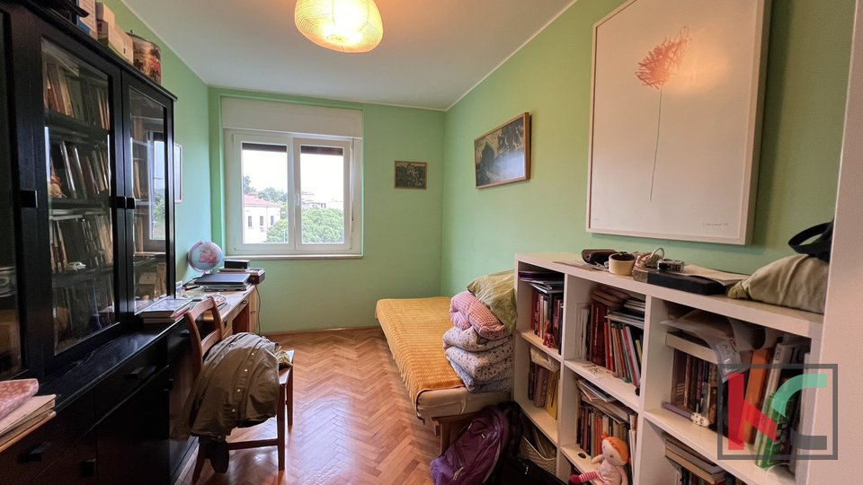Pula, Stoja, three-room family apartment, 2 bedrooms, 59.24 m2, sea view #sale