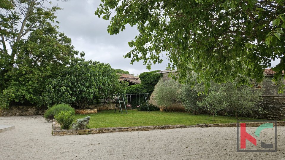 Istria, Gimino, casa indipendente con piscina di 120m2 e ampio giardino di 100m2 #vendita