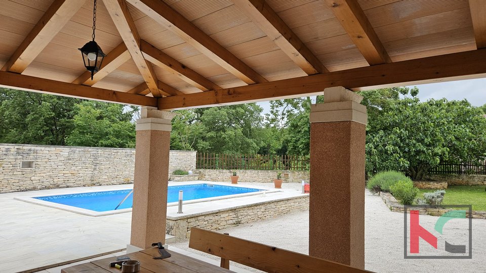 Istria, Gimino, casa indipendente con piscina di 120m2 e ampio giardino di 100m2 #vendita