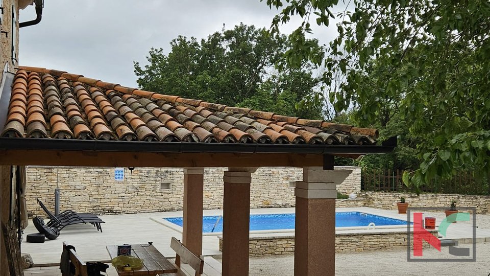 Istra, Žminj, samostojna hiša z bazenom 120m2 in velikim vrtom 100m2 #prodaja