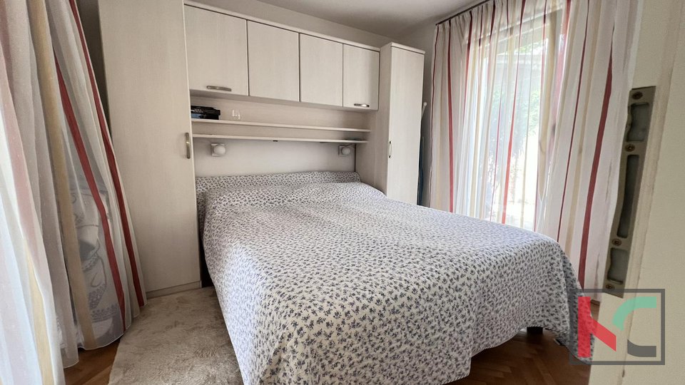 Istra, Medulin, prekrasan dvosobni apartman uz more, pogled more #prodaja