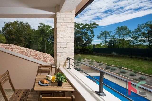 Istria, Labin, villa con piscina in zona appartata e terreno di 2000m2 #vendita