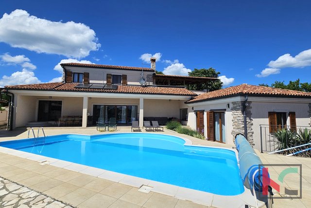 Gimino, bellissima villa isolata con ampio giardino, parco giochi e piscina su un terreno di 2350 m2 #in vendita