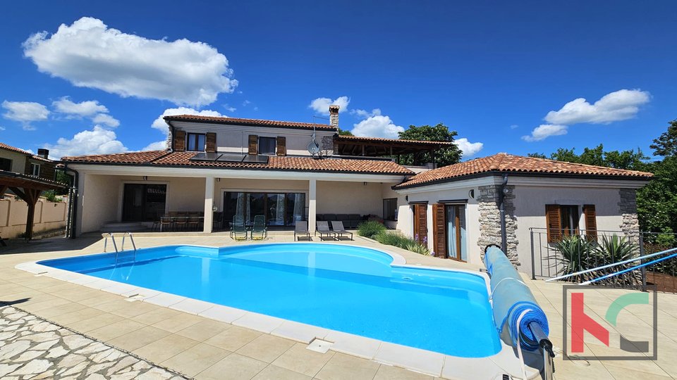 Gimino, bellissima villa isolata con ampio giardino, parco giochi e piscina su un terreno di 2350 m2 #in vendita