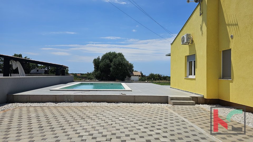 Istria, Vodnjan, ground floor 103 m2 with pool and garden, sea view, #sale