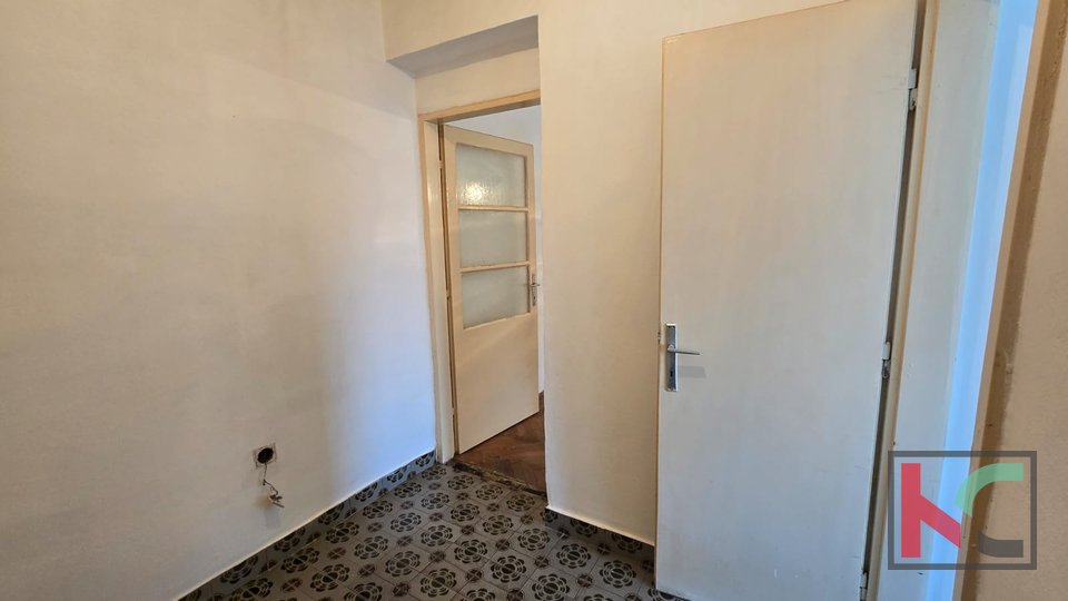 Pula, Kaštanjer, Wohnung 33,69m2 zur Anpassung, #Verkauf