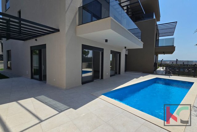 Istra, Tar, luksuzno stanovanje 152,13m2 z zasebnim bazenom #prodaja