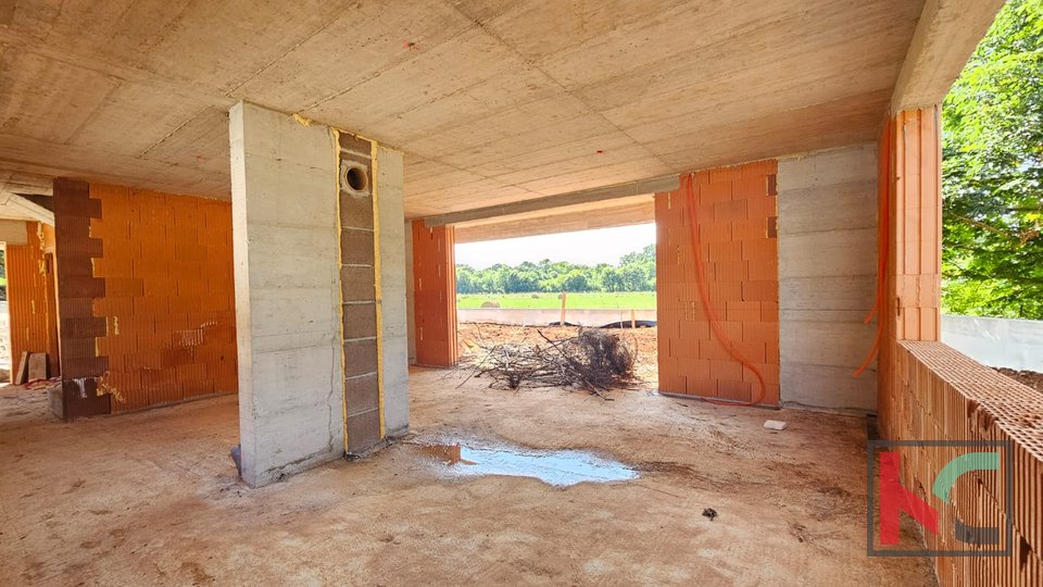 Istra, Ližnjan, Valtura, kuća za odmor ili život u roh-bau fazi, mirna lokacija, otvoren pogled na prirodu. #prodaja