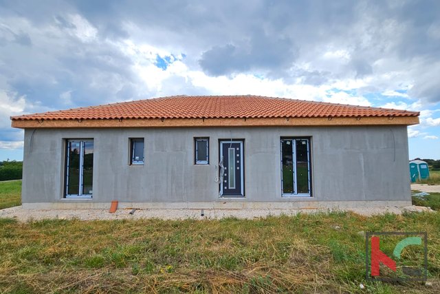 Istria, Gimino, casa con piscina, piano terra, #vendita
