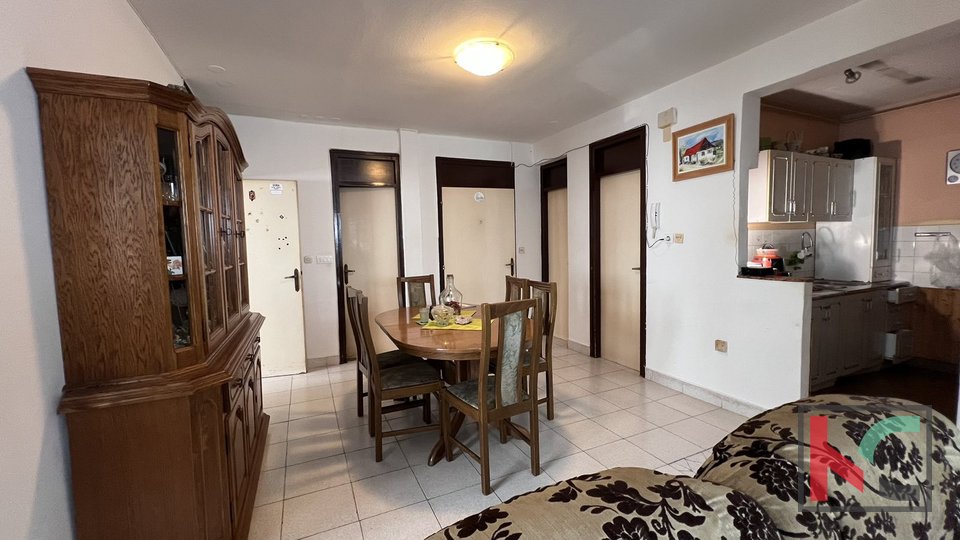 Pula, Veruda, family four-room apartment in a desirable location, elevator #sale