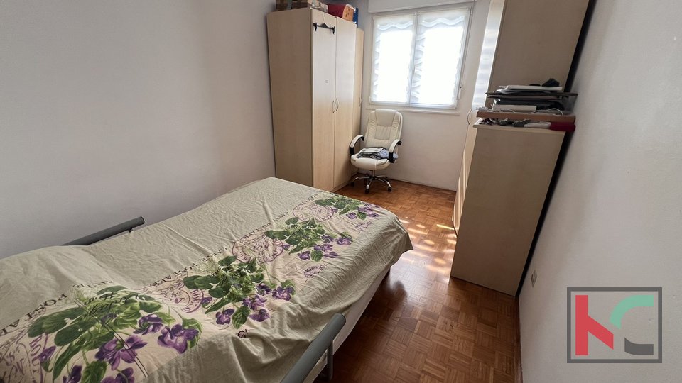 Pula, Veruda, Familien-Vierzimmerwohnung in begehrter Lage, Aufzug #Verkauf