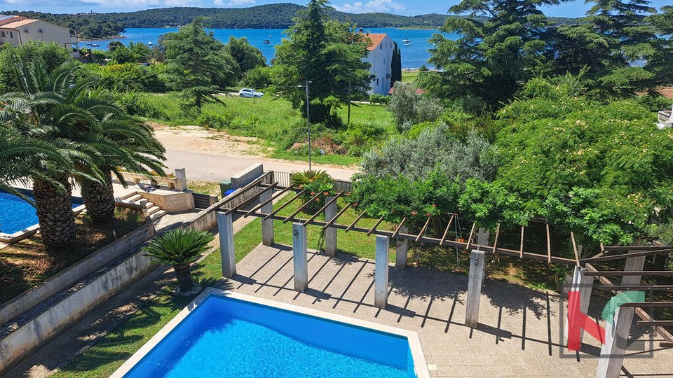 Istra, Medulin, elegantan trosobni apartman, pogled more, 200 m od plaže #prodaja