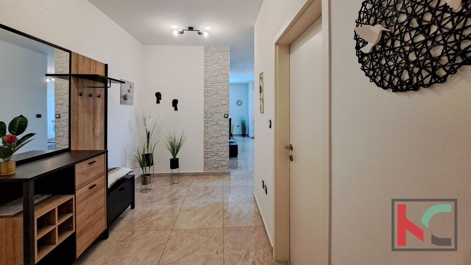 Istra, Medulin, elegantan trosobni apartman, pogled more, 200 m od plaže #prodaja