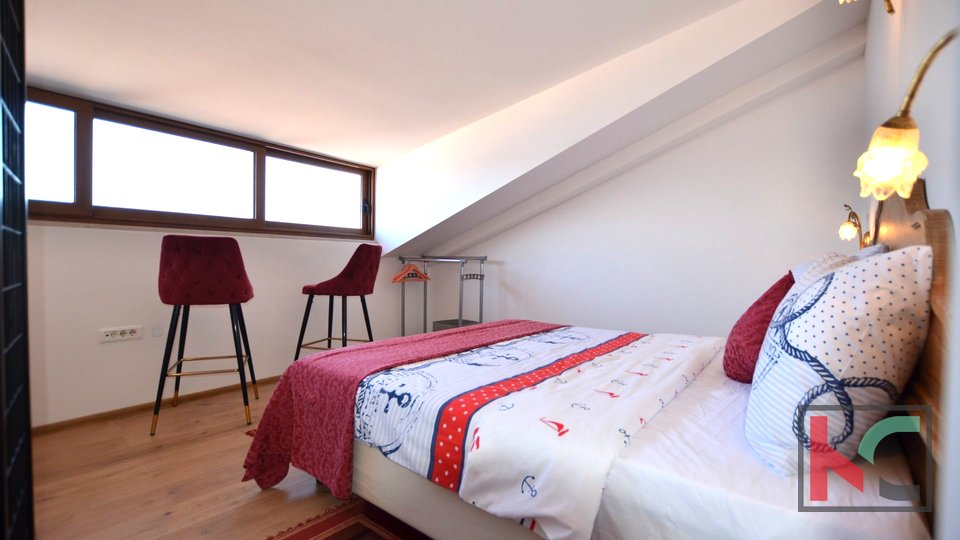 Rovinj, center, dvoetažni apartma s pogledom na morje 75,40m2 #prodaja