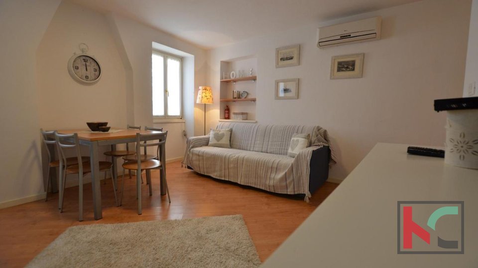 Istrien, Rovinj Wohnung im Zentrum mit Meerblick, 1 Schlafzimmer + Badezimmer #Verkauf