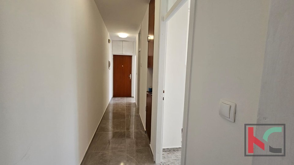 Pula, Vidikovac, Wohnung 59,26 m2 mit Terrasse und Aufzug in toller Lage