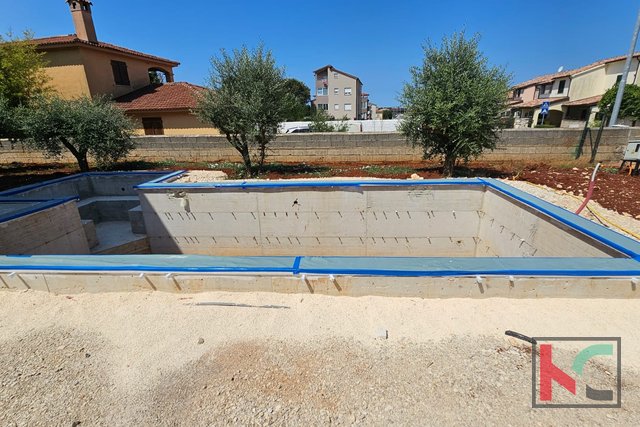 Istria, Medulin, semi-detached house under construction with pool and garden, garage, near the sea, #sale