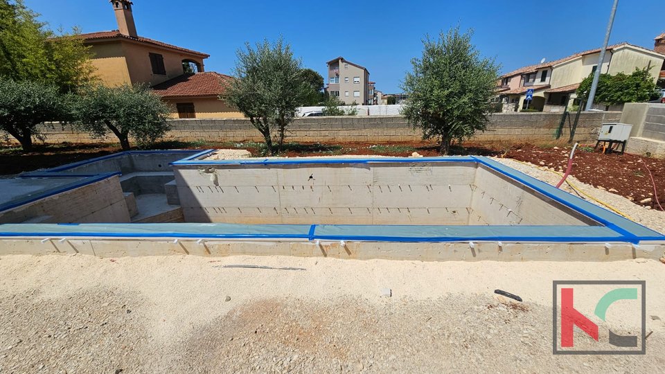 Istria, Medulin, semi-detached house under construction with pool and garden, garage, near the sea, #sale