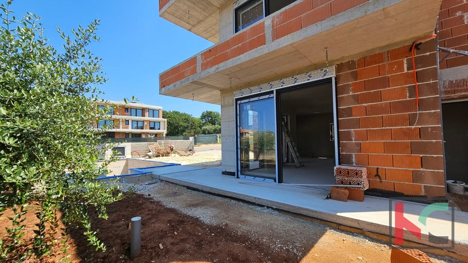 Istria, Medulin, semi-detached house under construction with pool and garden, garage, near the sea, #sale