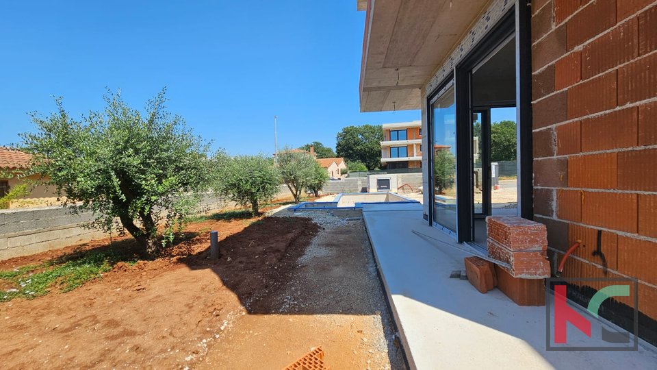 Istria, Medulin, semi-detached house under construction with pool and garden, garage, near the sea, #sale