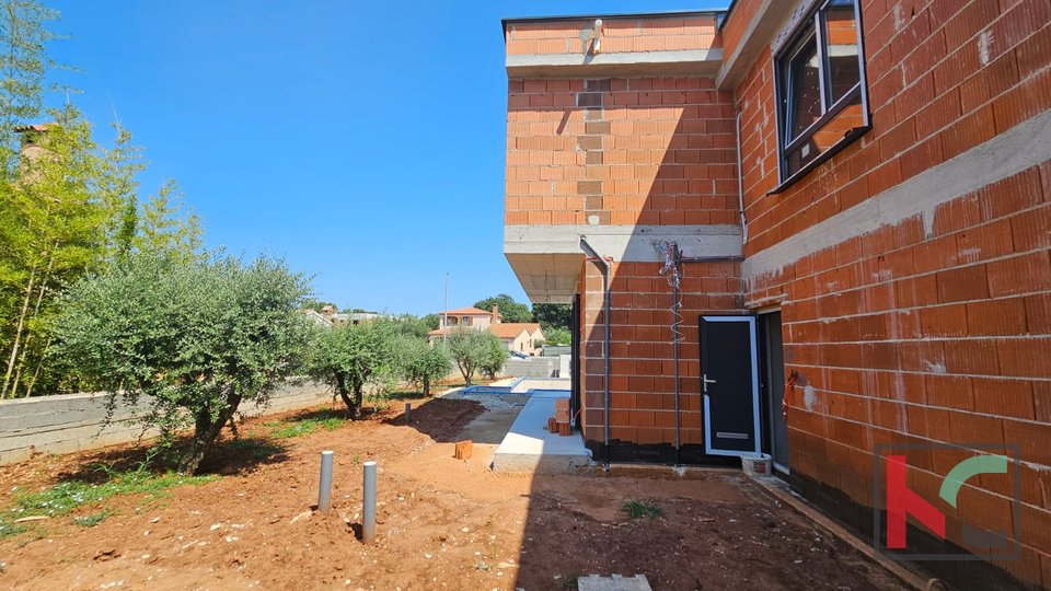 Istria, Medulin, semi-detached house under construction with pool and garden, garage, near the sea, #sale