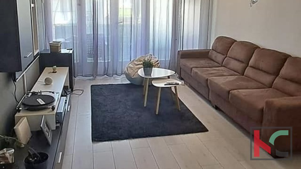 Pula, Kaštanjer, Familienapartment 2 Schlafzimmer + Wohnzimmer 300 m vom Zentrum von Pula entfernt #Verkauf