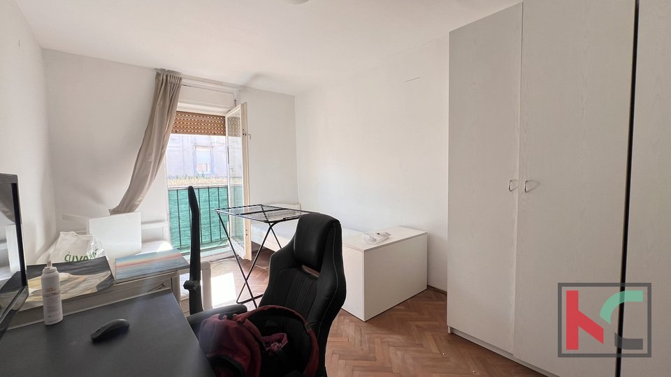 Pula, Kaštanjer, Familienapartment 2 Schlafzimmer + Wohnzimmer 300 m vom Zentrum von Pula entfernt #Verkauf