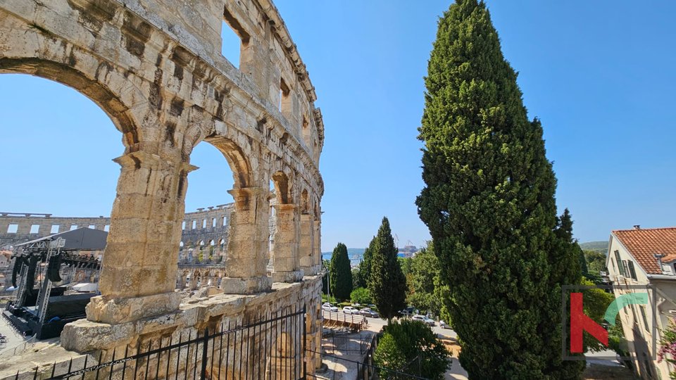 Pula, Arena, potpuno renovirani stan u blizini Arene 2SS+DB, 67m2 #prodaja