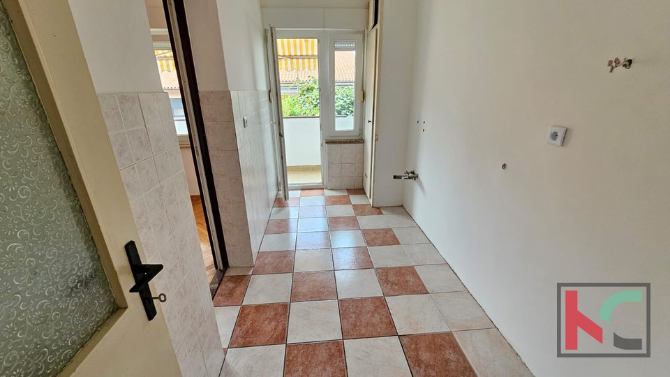 Pula, Veruda, Familien-Dreizimmerwohnung im Hochparterre in perfekter Lage, #Verkauf