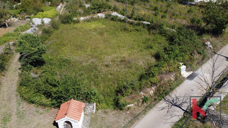 Istra, Svetvinčenat, zemljište 760m2 sa građevinskom dozvolom i projektom, #prodaja