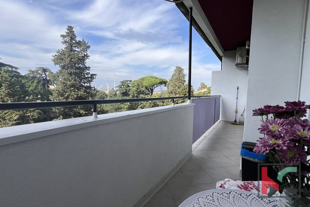 Pula, Veruda, renovated apartment with an enchanting view and garage #sale