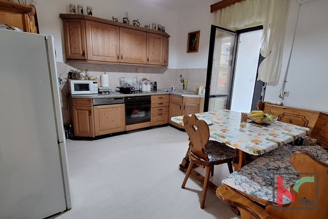 Pula, strogi center, stanovanje 1s+db, 41,75 m2, #prodaja