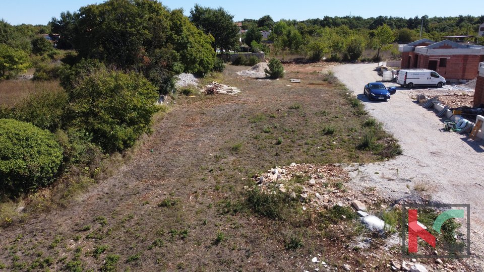 Istria, Sanvincenti, terreno edificabile 513 m2 con permesso di costruire, #vendita