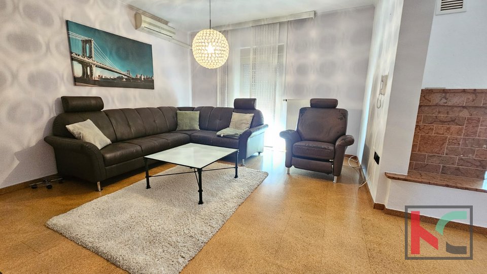 Pula, Nova Veruda, hiša s tremi apartmaji in vrtom 332 m2 #prodaja